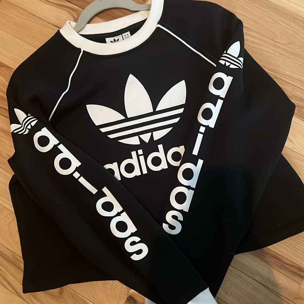 Adidas Originals Cropped Sweatshirt black and white print large logo